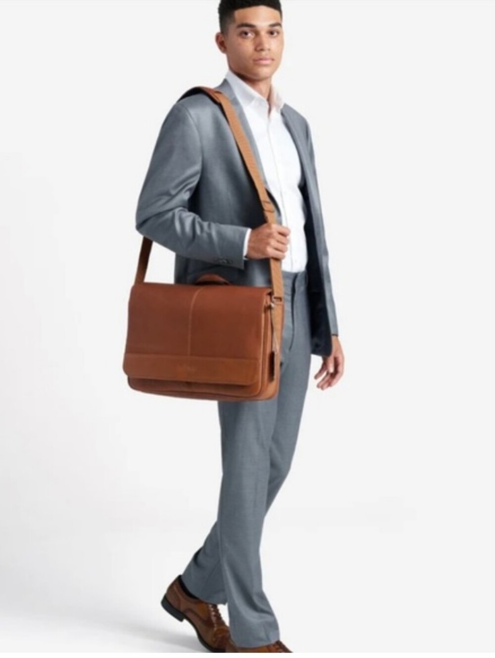 Kenneth Cole Leather Messenger Bag Briefcase Natural Tan Crossbody Work Laptop